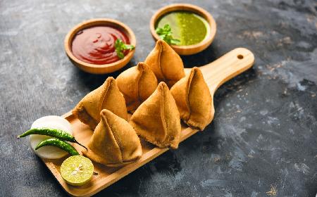 Pierożki samosa