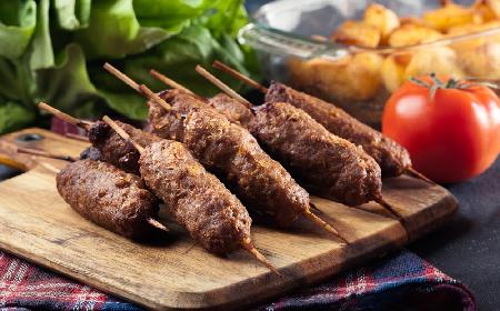 Mielone na patyku z piekarnika lub grilla: przepis