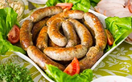 Biała kiełbasa w piwie: przepis nie tylko na Wielkanoc