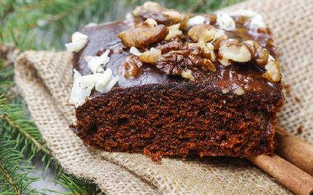 Piernik z korzennym aromatem: przepis na klasyczny świąteczny wypiek