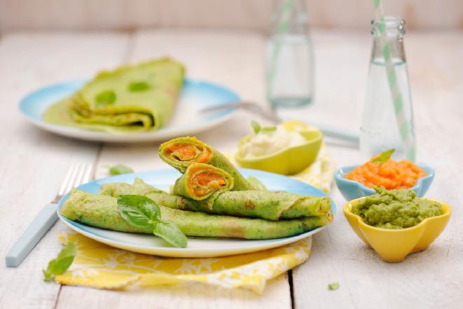 Zielone naleśniki z purée z warzyw: przepis na obiad dla całej rodziny [GALERIA]